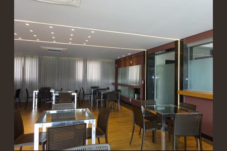 Apartamento à venda com 210m², 4 quartos e 2 vagasÁrea comum