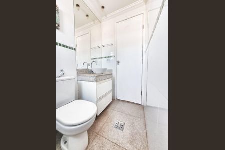 Apartamento à venda com 210m², 4 quartos e 2 vagasBanheiro