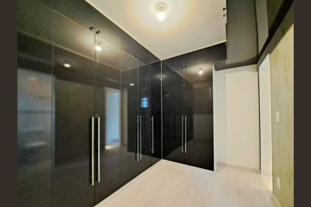 Apartamento para alugar com 4 quartos, 210m² em Buritis, Belo Horizonte