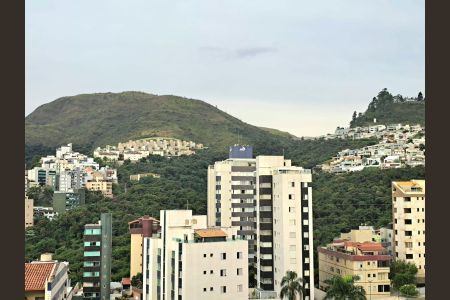 Apartamento para alugar com 210m², 4 quartos e 2 vagas Apartamento para alugar com 210m², 4 quartos e 2 vagasVista da Cobertura