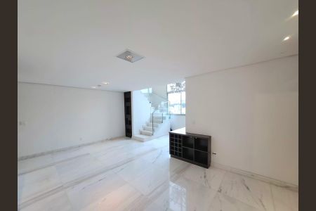 Apartamento para alugar com 4 quartos, 210m² em Buritis, Belo Horizonte