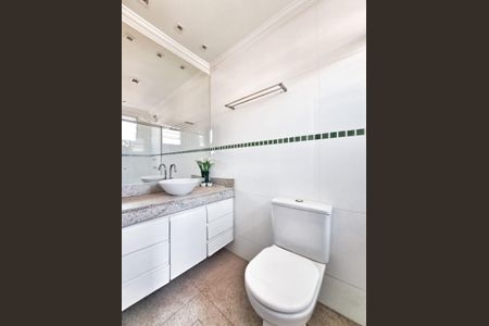 Apartamento à venda com 210m², 4 quartos e 2 vagasBanheiro da Suíte