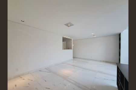 Apartamento para alugar com 210m², 4 quartos e 2 vagas Apartamento para alugar com 210m², 4 quartos e 2 vagasSala/cozinha