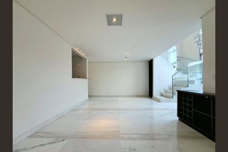 Apartamento para alugar com 4 quartos, 210m² em Buritis, Belo Horizonte