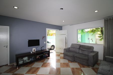 Casa à venda com 512m², 5 quartos e 3 vagasSala