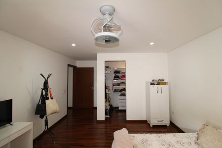 Casa à venda com 512m², 5 quartos e 3 vagasQuarto 5