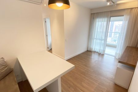 Apartamento para alugar com 69m², 2 quartos e 1 vagaSala