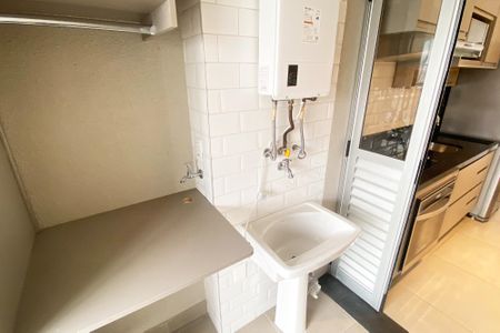 Apartamento para alugar com 69m², 2 quartos e 1 vagaÁrea de Serviço