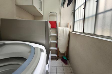 Apartamento à venda com 84m², 2 quartos e 1 vagaÁrea de Serviço