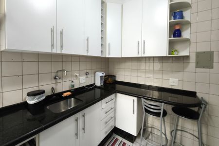 Apartamento à venda com 84m², 2 quartos e 1 vagaCozinha