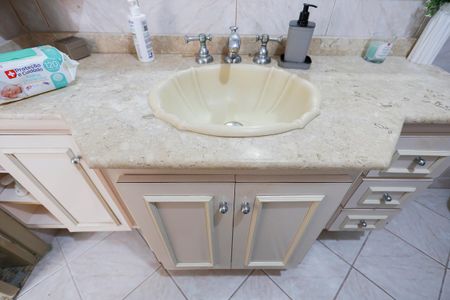 Apartamento à venda com 110m², 3 quartos e 1 vaga Apartamento à venda com 110m², 3 quartos e 1 vagaBanheiro Social