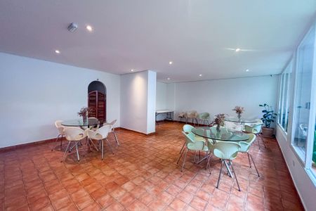 Apartamento para alugar com 83m², 2 quartos e 1 vagaÁrea comum 