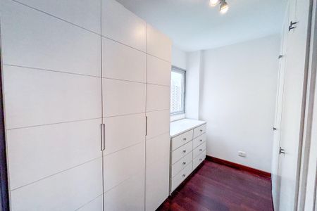 Apartamento para alugar com 83m², 2 quartos e 1 vagaCloset da Suíte
