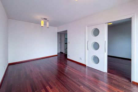 Apartamento para alugar com 83m², 2 quartos e 1 vagaSala