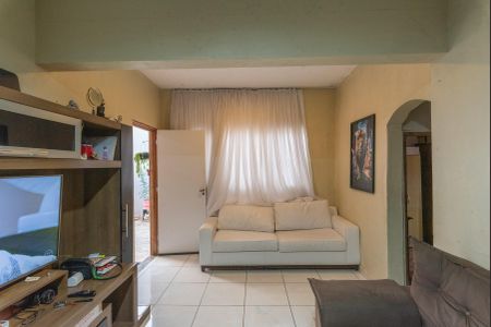 Casa à venda com 243m², 3 quartos e 5 vagasCasa 2 - Sala