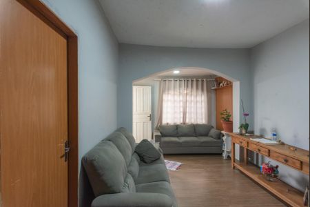 Casa à venda com 243m², 3 quartos e 5 vagasSala