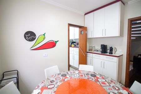 Casa à venda com 242m², 4 quartos e 3 vagasCopa