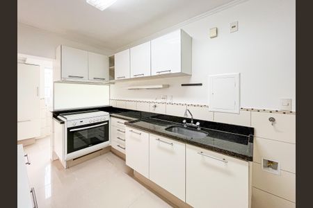 Apartamento para alugar com 110m², 2 quartos e 1 vaga Apartamento para alugar com 110m², 2 quartos e 1 vagaCozinha