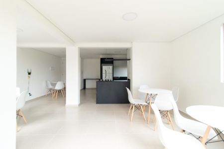 Apartamento para alugar com 74m², 2 quartos e 1 vagaÁrea comum - Salão de festas