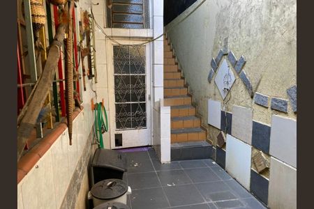 Casa à venda com 1951m², 3 quartos e 2 vagas