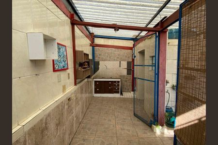 Casa à venda com 1951m², 3 quartos e 2 vagas