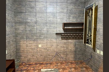 Casa à venda com 1951m², 3 quartos e 2 vagas