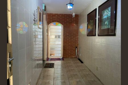 Casa à venda com 1951m², 3 quartos e 2 vagas