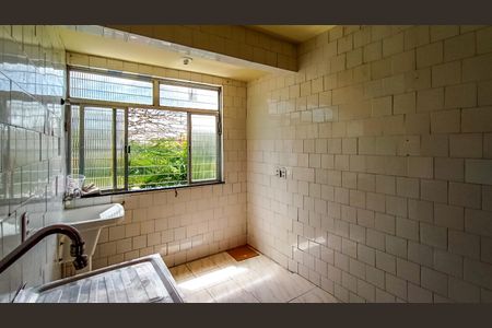 Apartamento à venda com 69m², 3 quartos e sem vagaCozinha e Área de Serviço