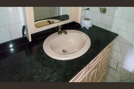 Apartamento à venda com 69m², 3 quartos e sem vagaBanheiro