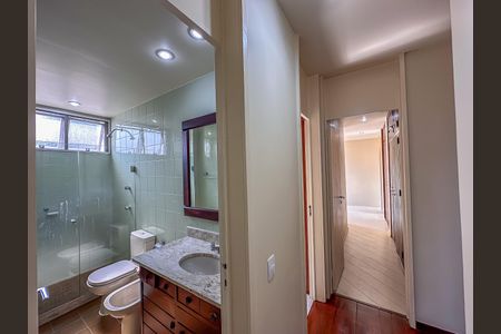 Apartamento à venda com 160m², 3 quartos e 2 vagas Apartamento à venda com 160m², 3 quartos e 2 vagasBanheiro