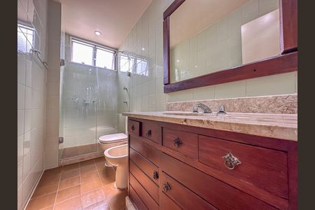 Apartamento à venda com 160m², 3 quartos e 2 vagas Apartamento à venda com 160m², 3 quartos e 2 vagasBanheiro