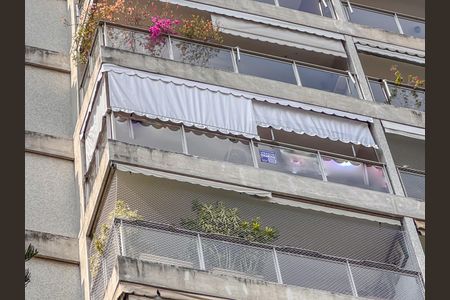 Apartamento à venda com 160m², 3 quartos e 2 vagas Apartamento à venda com 160m², 3 quartos e 2 vagasFachada do Prédio