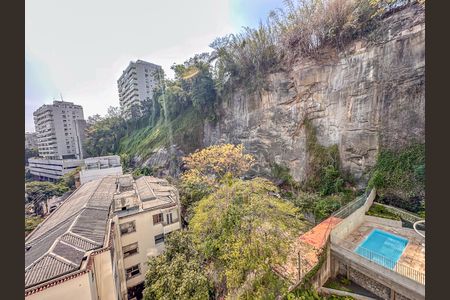 Apartamento à venda com 160m², 3 quartos e 2 vagas Apartamento à venda com 160m², 3 quartos e 2 vagasQuarto 1 vista