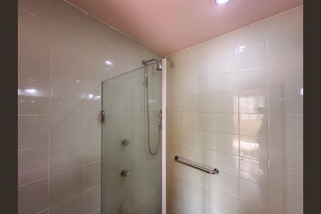 Apartamento à venda com 160m², 3 quartos e 2 vagas Apartamento à venda com 160m², 3 quartos e 2 vagasBanheiro da Suíte