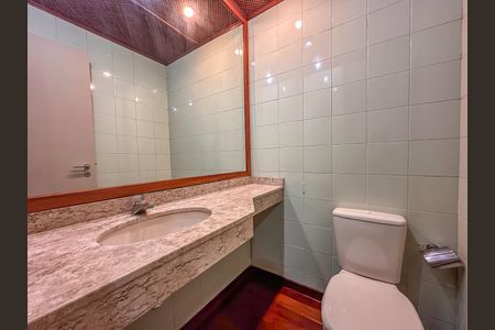 Apartamento à venda com 160m², 3 quartos e 2 vagas Apartamento à venda com 160m², 3 quartos e 2 vagasLavabo