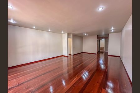 Apartamento à venda com 160m², 3 quartos e 2 vagas Apartamento à venda com 160m², 3 quartos e 2 vagasSala