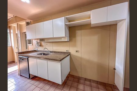 Apartamento à venda com 160m², 3 quartos e 2 vagas Apartamento à venda com 160m², 3 quartos e 2 vagasCozinha - Armários