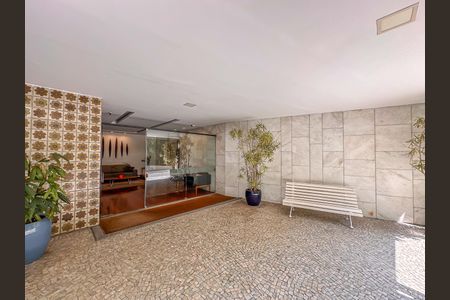 Apartamento à venda com 160m², 3 quartos e 2 vagas Apartamento à venda com 160m², 3 quartos e 2 vagasHall de entrada