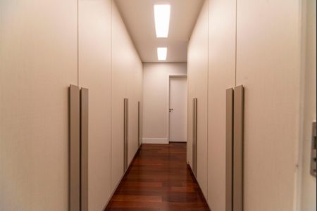 Apartamento à venda com 162m², 2 quartos e 3 vagasSuíte 2