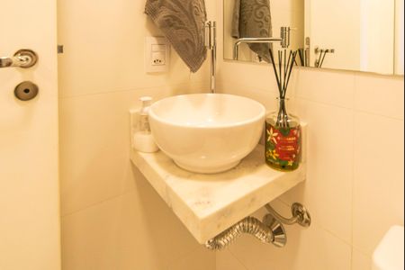 Apartamento à venda com 162m², 2 quartos e 3 vagasBanheiro de serviço