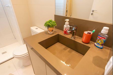 Apartamento à venda com 162m², 2 quartos e 3 vagasBanheiro Suíte 1