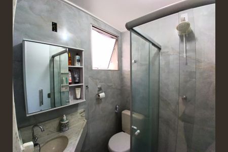 Apartamento à venda com 150m², 2 quartos e 2 vagas Apartamento à venda com 150m², 2 quartos e 2 vagasBanheiro da Suíte