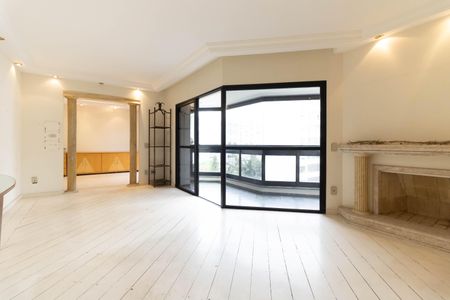 Apartamento para alugar com 177m², 3 quartos e 3 vagasSala