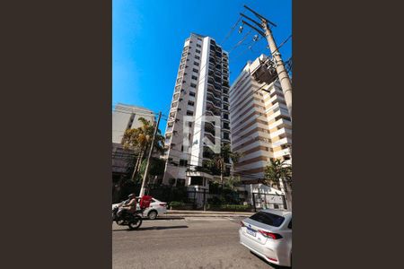 Apartamento para alugar com 177m², 3 quartos e 3 vagasFachada