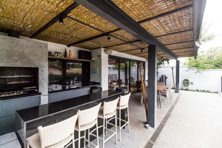 Casa de condomínio para alugar com 270m², 4 quartos e 4 vagasÁrea comum - Churrasqueira