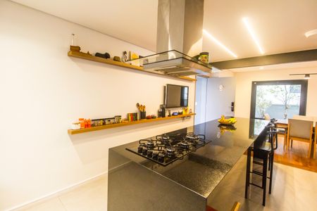 Casa de condomínio para alugar com 270m², 4 quartos e 4 vagasCozinha