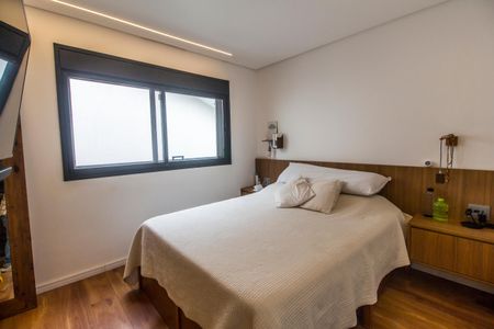 Casa de condomínio para alugar com 270m², 4 quartos e 4 vagasSuíte 1