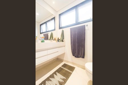 Casa de condomínio para alugar com 270m², 4 quartos e 4 vagasBanheiro da Suíte 1