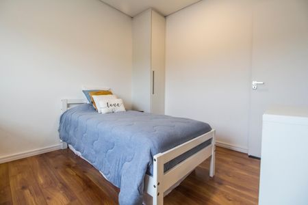 Casa de condomínio para alugar com 270m², 4 quartos e 4 vagasQuarto 2