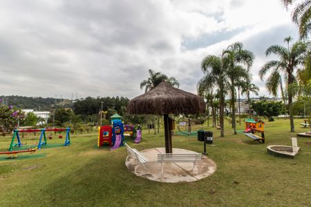 Casa de condomínio para alugar com 270m², 4 quartos e 4 vagasÁrea comum - Playground